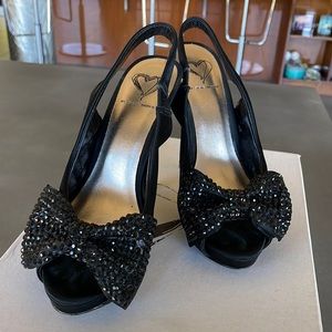 Steve Madden Satin Pumps